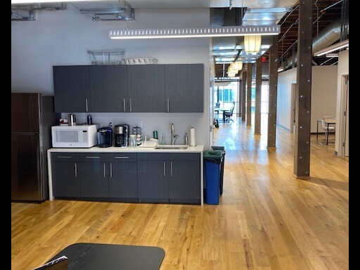 More Photos Of 2104-2106 Market St, Philadelphia Office For Lease