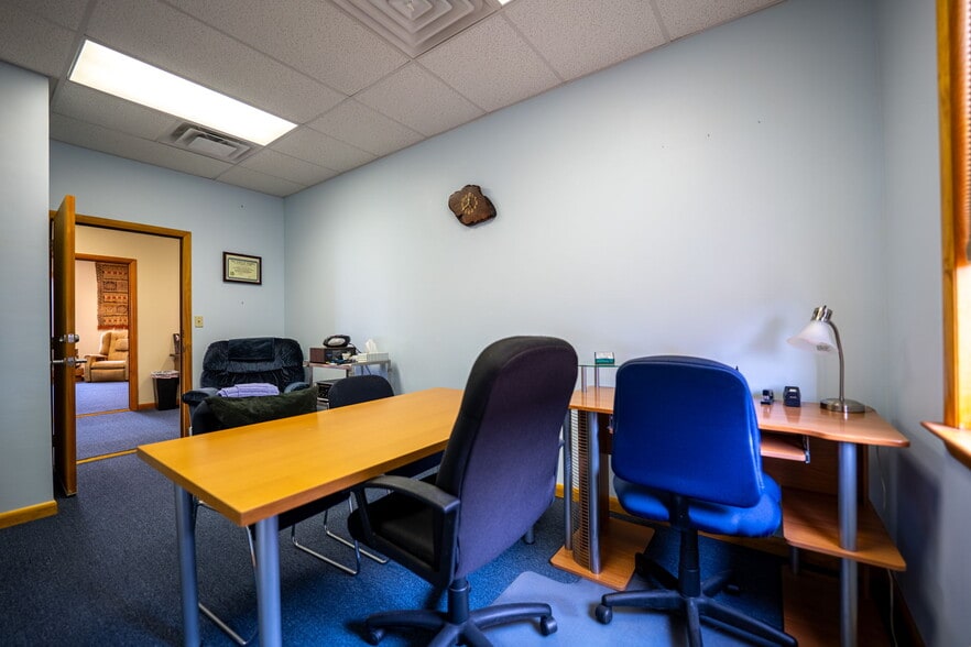 More Photos Of 3519 Bigelow Blvd, Pittsburgh Office For Sale
