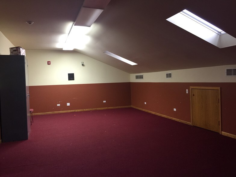 More Photos Of 248 Sawyer Ave, La Grange Schools For Sale