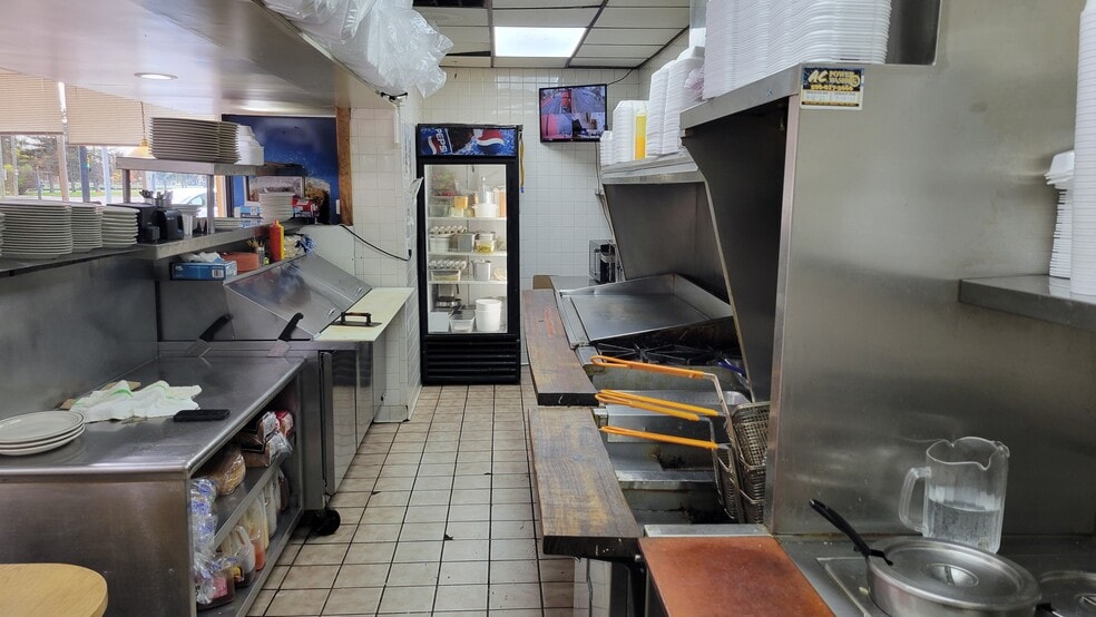 More Photos Of 20804 Plymouth Rd, Detroit Restaurant For Sale
