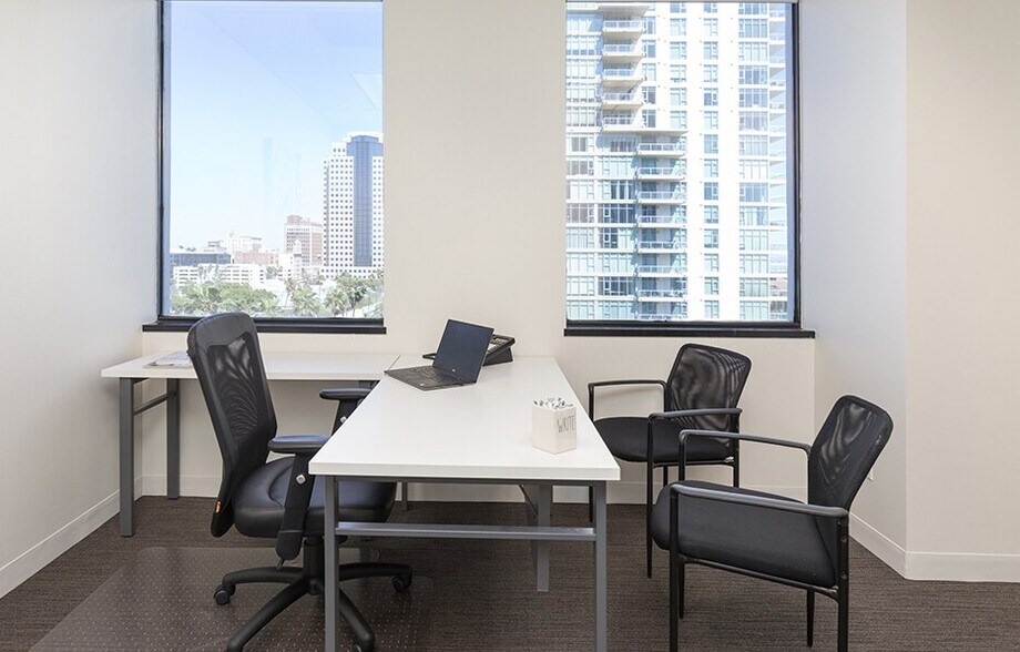 More Photos Of 444 W Ocean Blvd, Long Beach Coworking Space