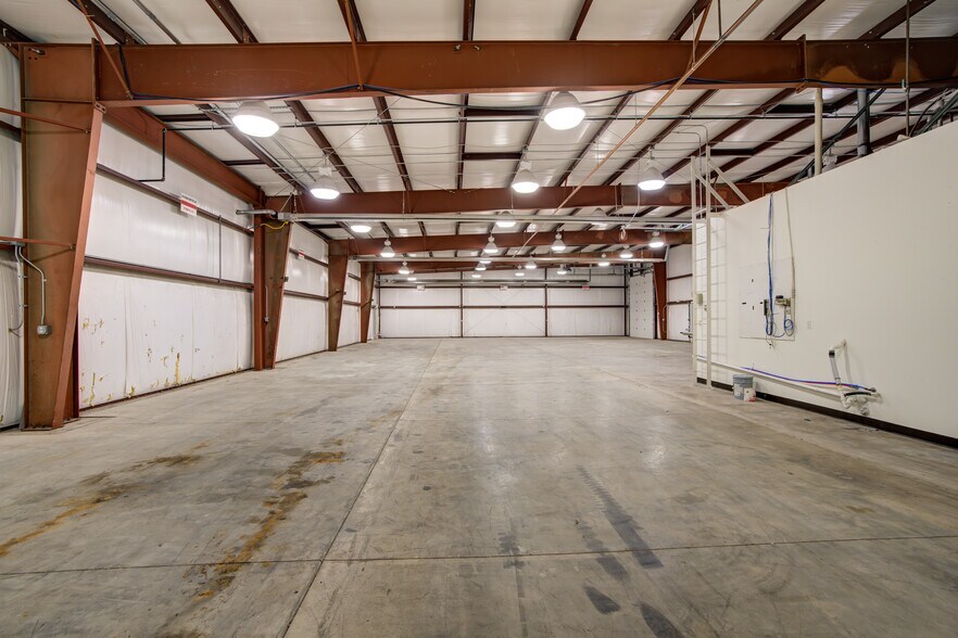 More Photos Of 5739 Observation Ct, Colorado Springs Warehouse For Lease