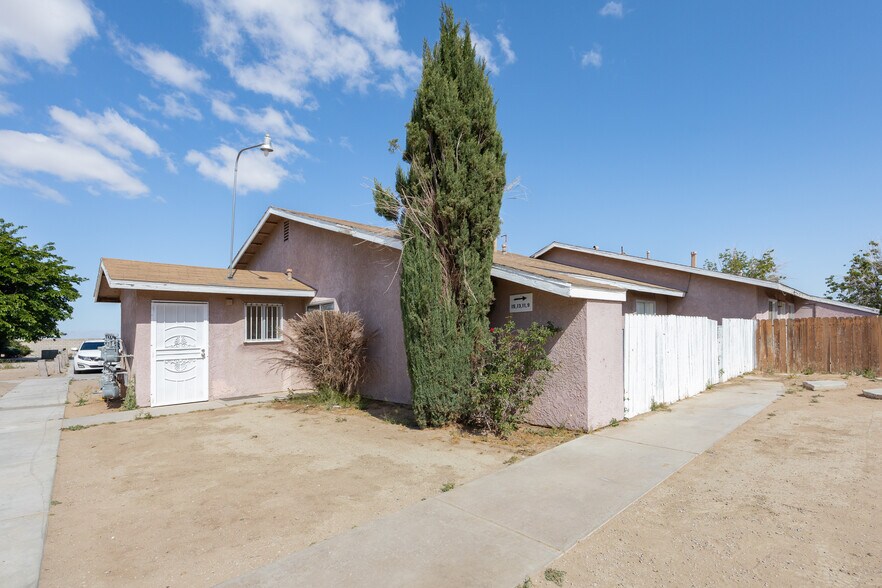 More Photos Of 11211 La Habra Ave, Adelanto Apartments For Sale