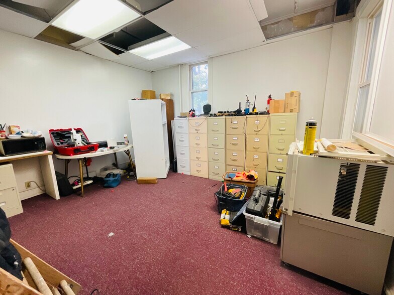 More Photos Of 179 1st St, Pittsfield Office Residential For Sale