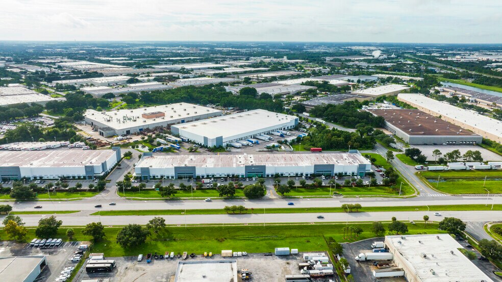 More Photos Of 7215 S John Young Pky, Orlando Unknown For Lease