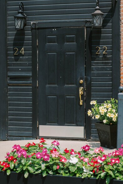 More Photos Of 22-24 E Mound St, Columbus General Retail For Sale