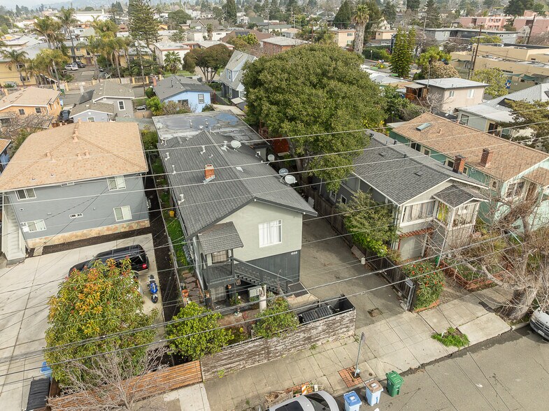 More Photos Of 1535 Julia St, Berkeley Apartments For Sale