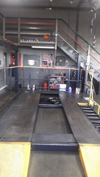 More Photos Of 980 E 6th St, Reno Auto Repair For Sale