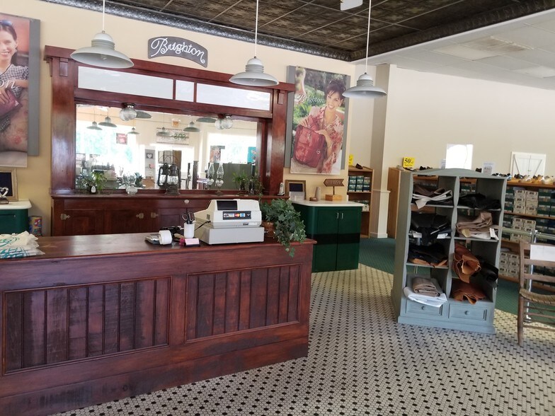 More Photos Of 10589 N Kings Hwy, Myrtle Beach Freestanding For Lease