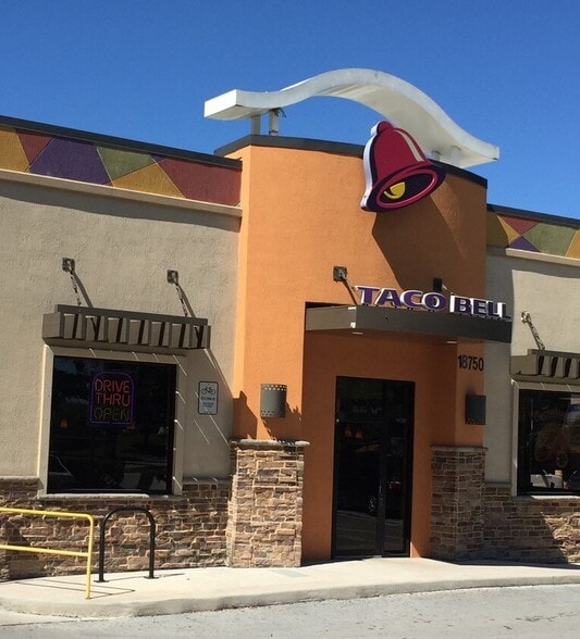 More Photos Of 18600-18760 NW 67th Ave, Miami Lakes Unknown For Lease