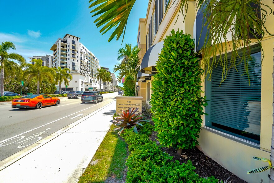 More Photos Of 601 S Federal Hwy, Boca Raton Office For Lease