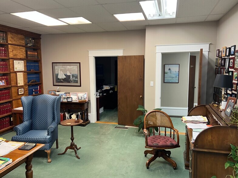 More Photos Of 29 E Pine St, Orlando Office For Sale