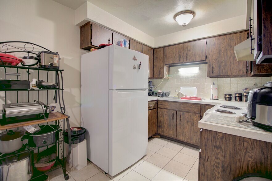More Photos Of 1505-1525 Herbert Dr, Lorain Apartments For Sale