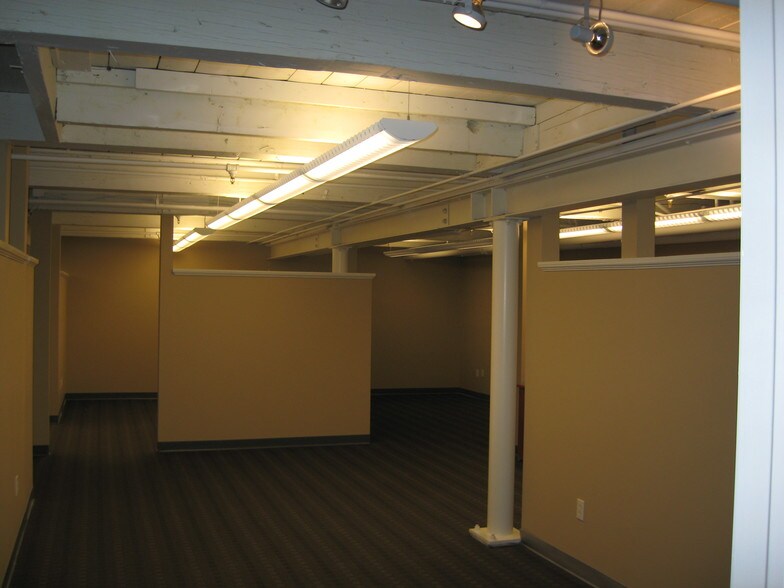 More Photos Of 18-24 Marshall St, Norwalk Office For Lease