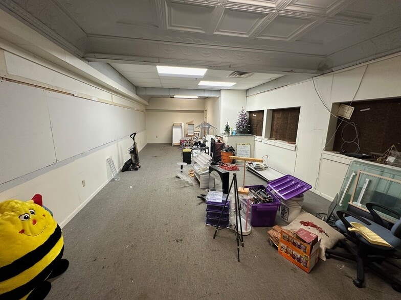 More Photos Of 727 E Main St, Rochester Restaurant For Lease