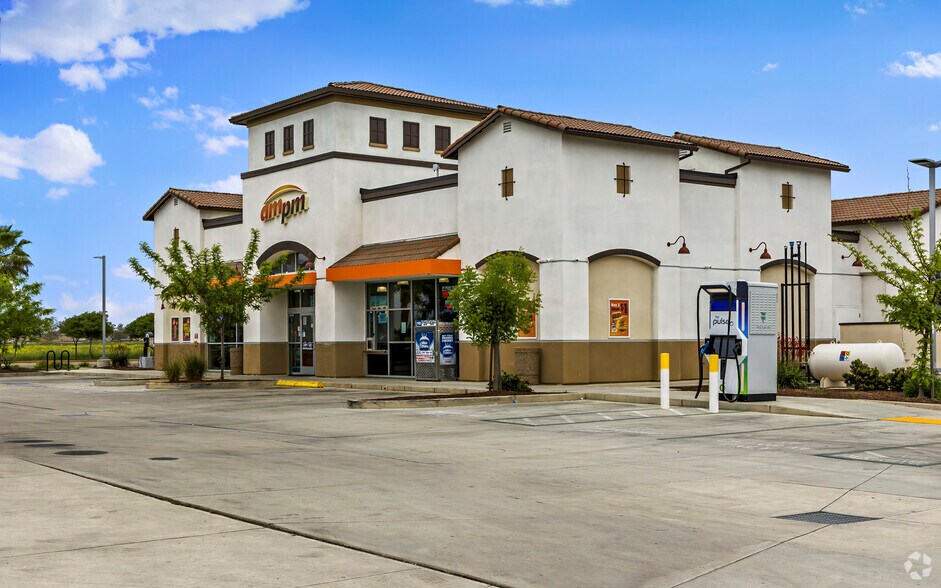 More Photos Of Campus Parkway, Merced Unknown For Lease