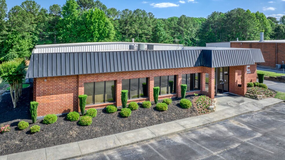 More Photos Of 5350 Webb Pky, Lilburn Flex For Sale