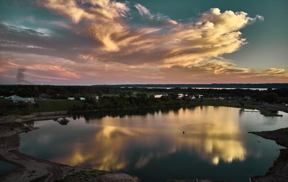 More Photos Of 1583 Spring Bay Rd, Spring Bay Hotel For Sale