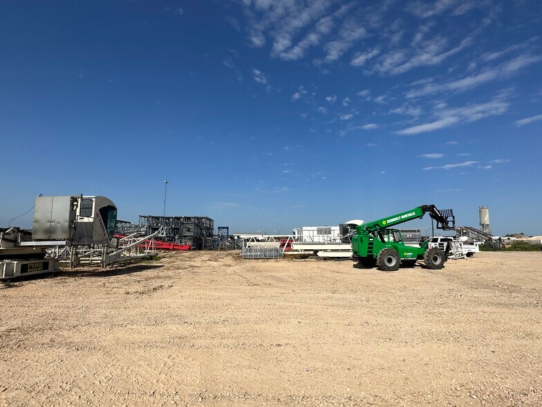 More Photos Of 9870 N Highway 183, Florence Office For Sale