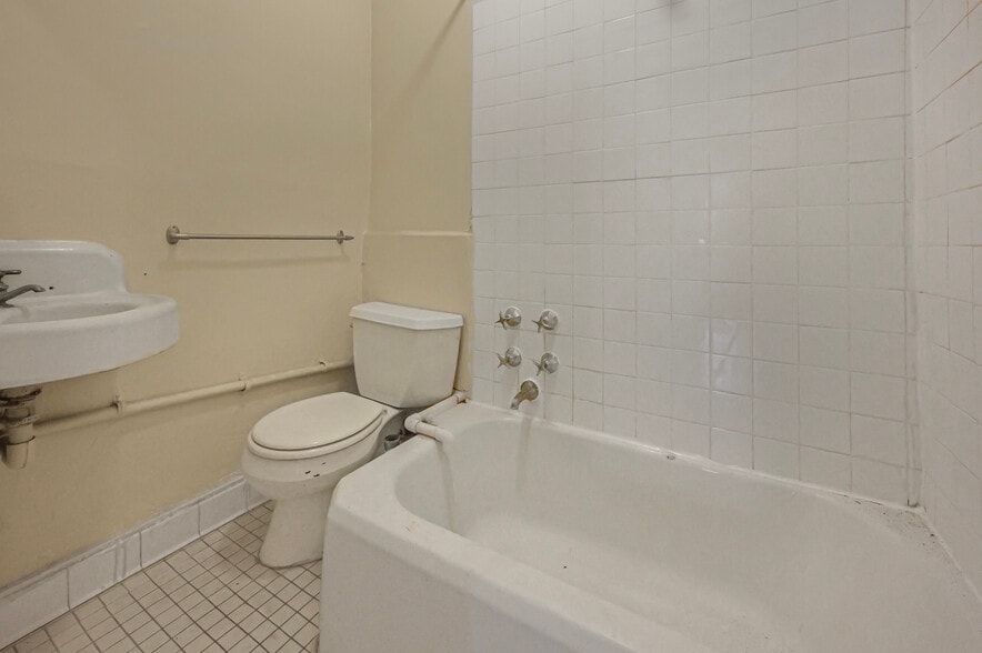 More Photos Of 308 Pleasant Ave, New York Apartments For Sale