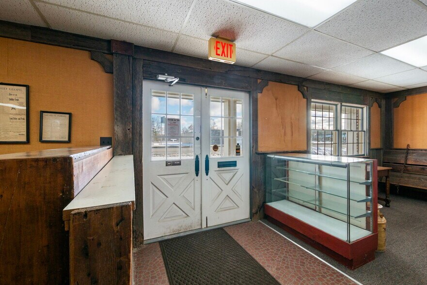 More Photos Of 690 S Lapeer Rd, Oxford Warehouse For Sale