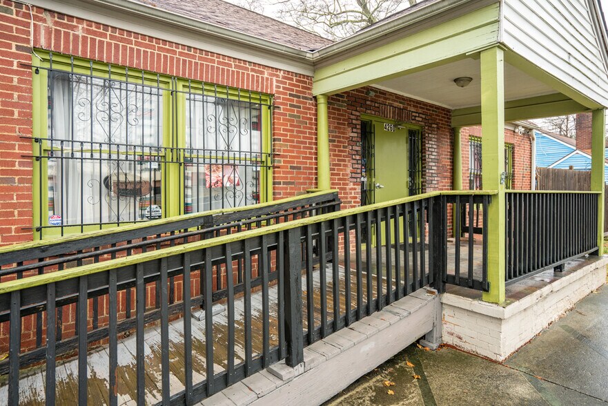 More Photos Of 4260 E Ponce De Leon Ave, Clarkston Freestanding For Lease