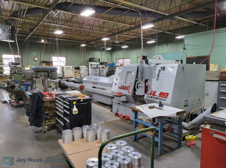 More Photos Of 604 South St, Holbrook Manufacturing For Sale