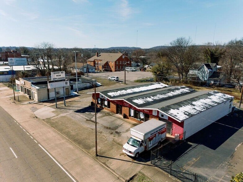 More Photos Of 2001 Magnolia Ave, Knoxville Flex For Sale