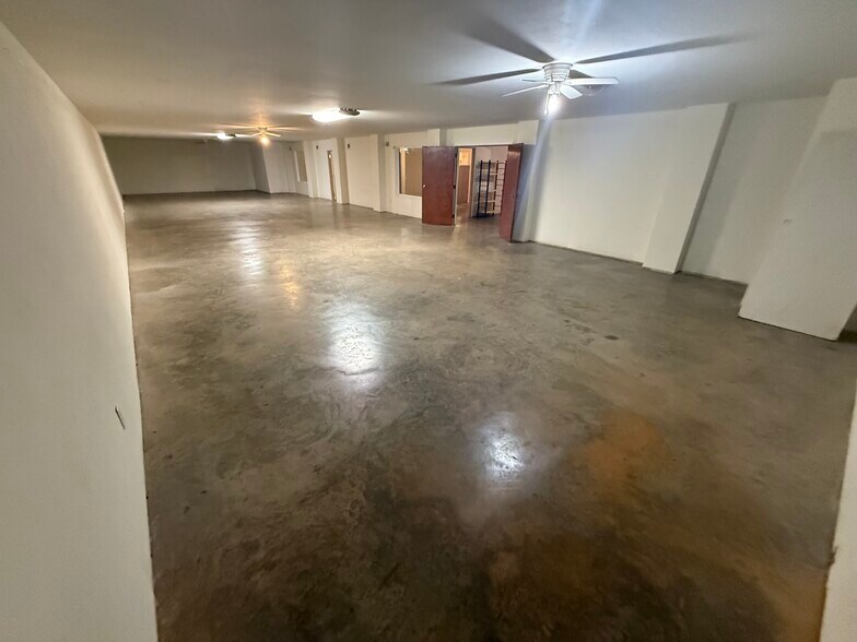 More Photos Of 320 Mill Creek Dr, Hull Religious Facility For Lease