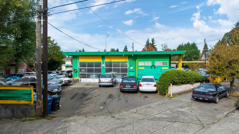 More Photos Of 7860 Lake City Way NE, Seattle Land For Sale