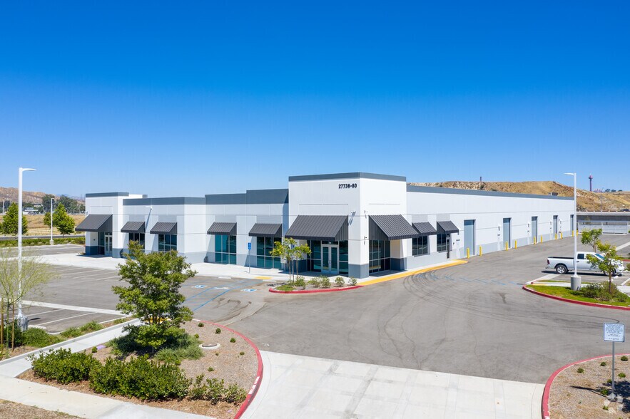 More Photos Of 27760 Hancock Pky, Valencia Showroom For Lease