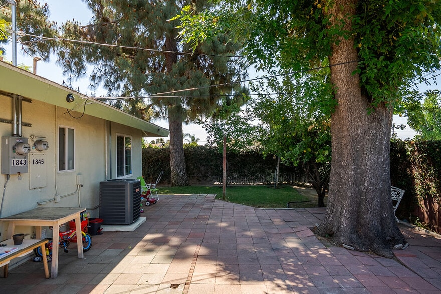 More Photos Of 1845 Norval St, Pomona Multifamily For Sale