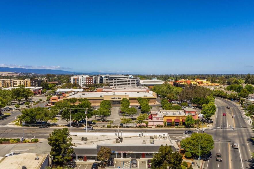 More Photos Of 2425 California St, Mountain View Unknown For Lease