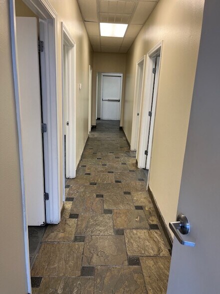 More Photos Of 11601 Pellicano Dr, El Paso Unknown For Lease