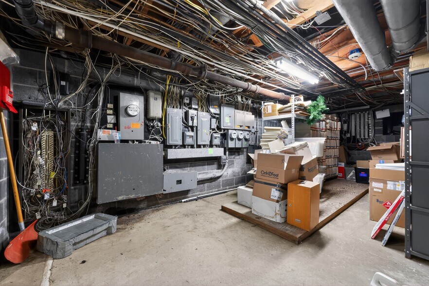More Photos Of 1701 Wynwood Dr, Cinnaminson Medical For Sale
