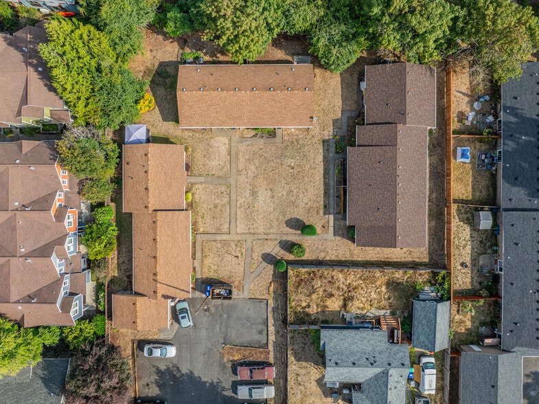 More Photos Of 4811-4823 NE Prescott St, Portland Apartments For Sale