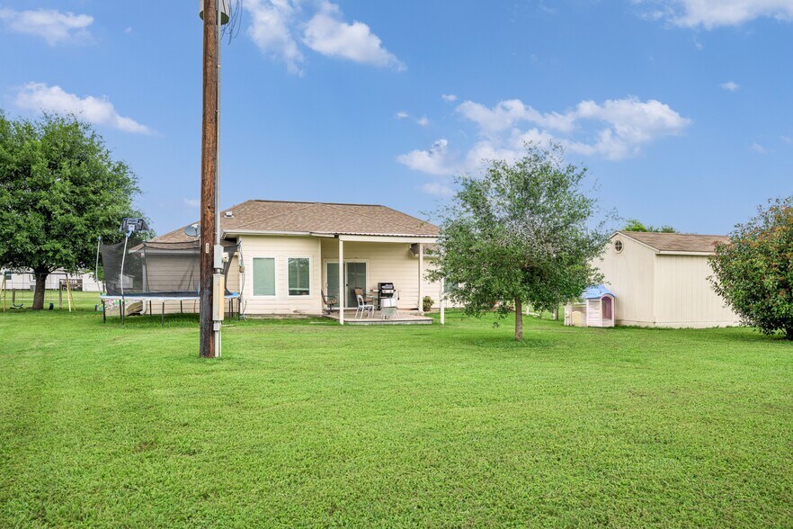More Photos Of 305 O Malley Rd, Brenham Land For Sale
