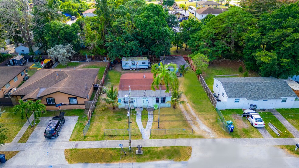 Primary Photo Of 10280 SW 175th St, Miami Apartments For Sale