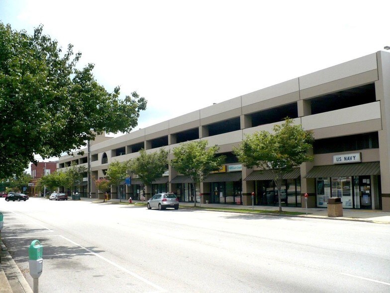 More Photos Of 1301-1331 Assembly St, Columbia Parking Garage For Lease