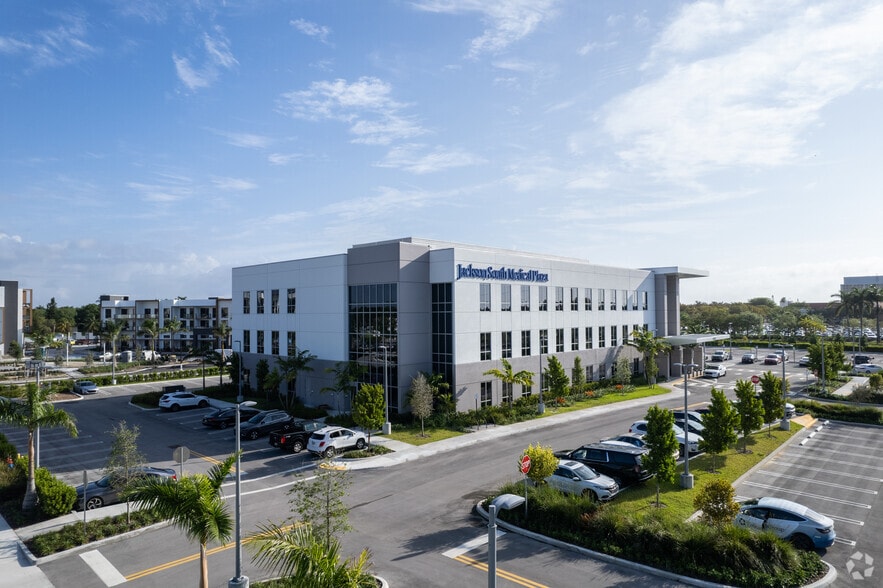 More Photos Of 15155 SW 97th Ave, Miami Medical For Lease