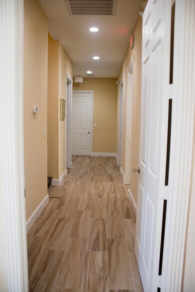 More Photos Of , Sugar Land Office For Sale
