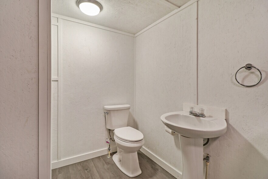 More Photos Of 148 Porter Ln, Spring City Specialty For Sale