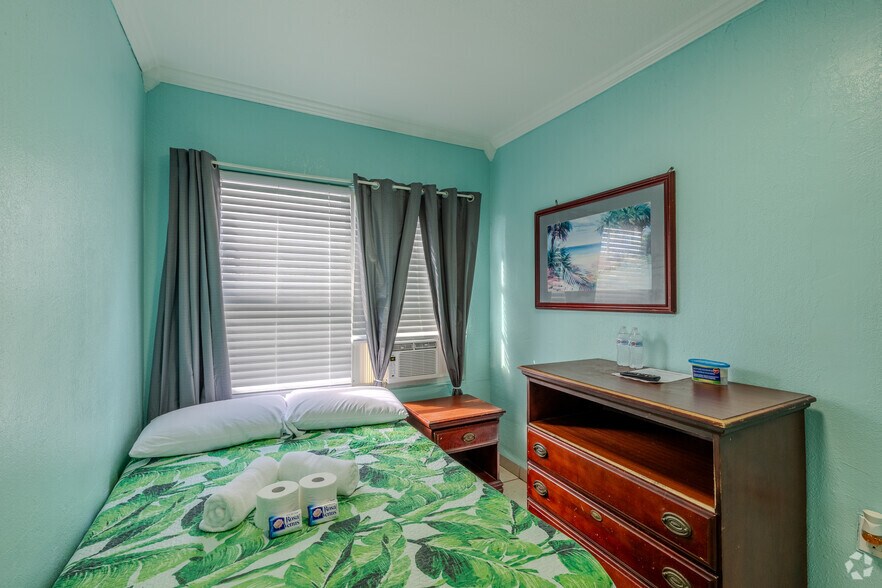 More Photos Of 508 W 1st Ave, Hialeah Multifamily For Sale