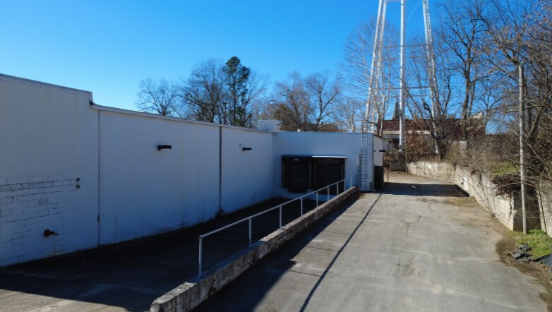 More Photos Of 335-339 E Main St, Brownsville General Retail For Sale