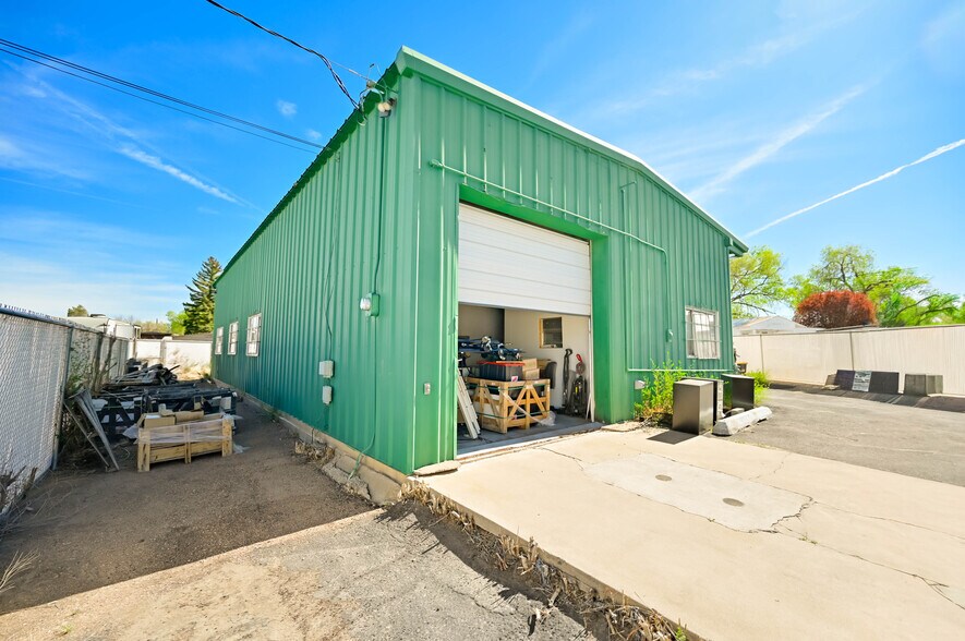 More Photos Of 1747 Jay St, Santa Fe Warehouse For Sale