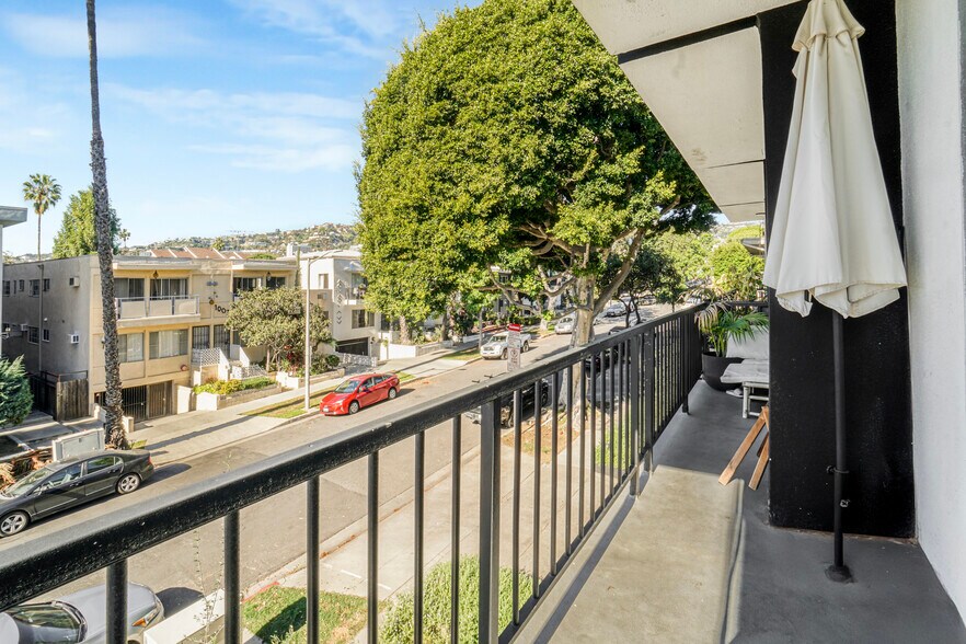 More Photos Of 8011 Romaine St, Los Angeles Apartments For Sale