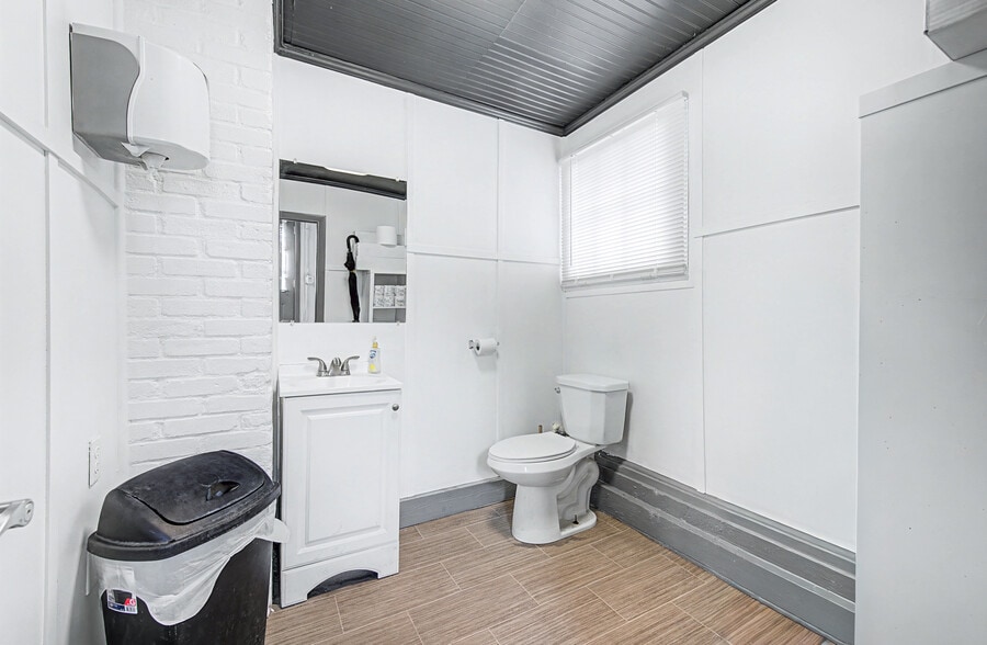 More Photos Of 298 Village St, Medway Warehouse For Sale