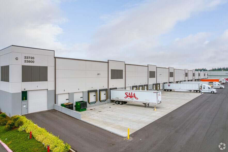 More Photos Of 23720-23800 NE Glisan St, Gresham Warehouse For Lease