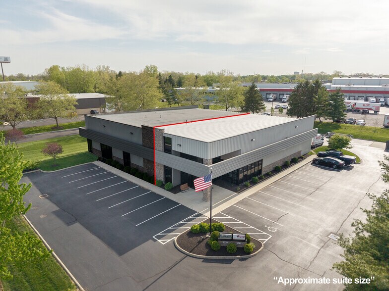 More Photos Of 3737-3757 Parkway Ln, Hilliard Showroom For Lease