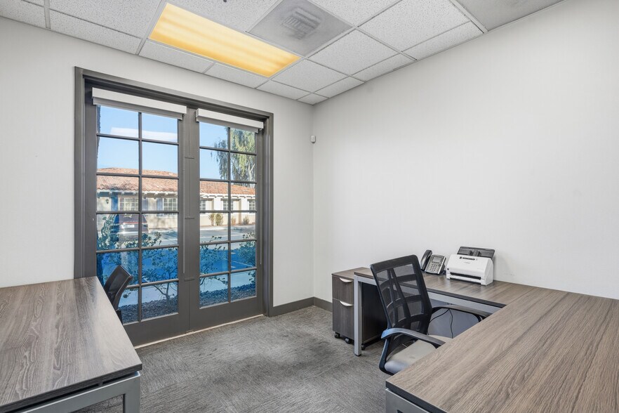 More Photos Of 3087 E Warm Springs Rd, Las Vegas Office For Sale